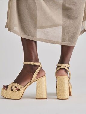 Dolce Vita Danila Heels Lt Natural Cross Hatch Raffia
